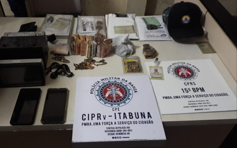 PM de Itabuna apreende dinheiro, drogas e celulares