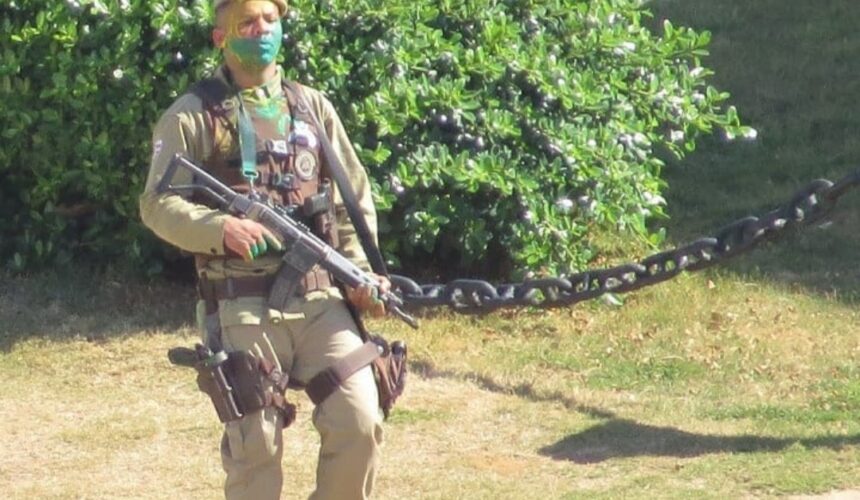 Corpo do PM Wesley é sepultado no Cemitério Campo Santo em Itabuna