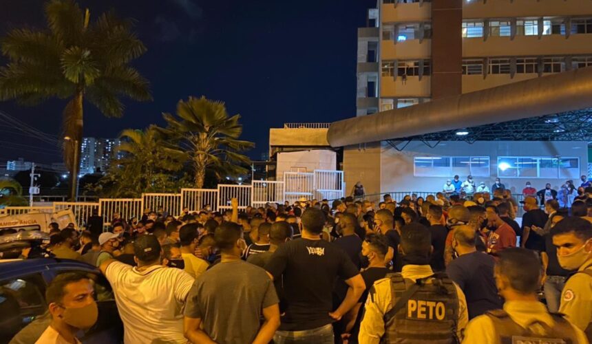 Policiais realizaram protesto após morte do PM em Salvador