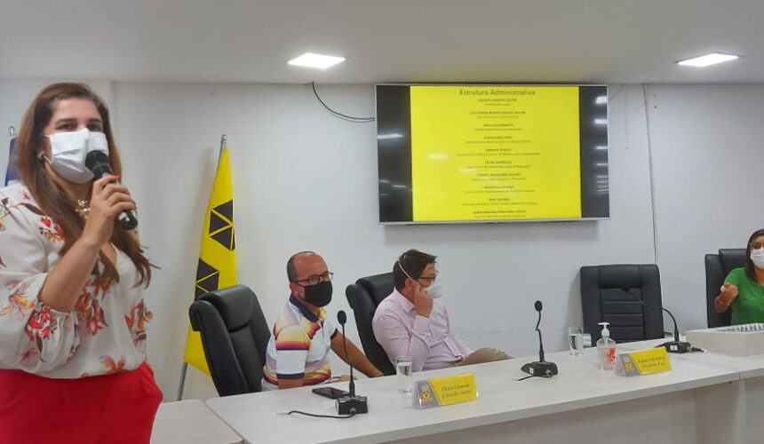Em sessão convocada por Wilma, secretária de saúde anuncia vacinação nos postos de saúde